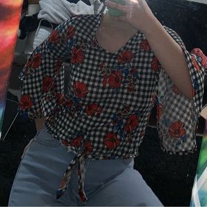 S cropped floral top